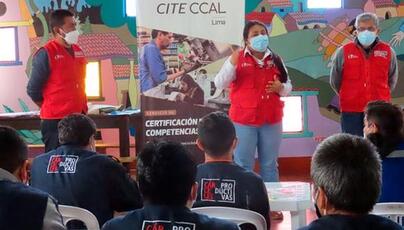 Huancayo: Capacitan a presos en fabricación de calzado