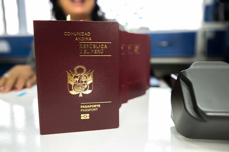 No hay citas para tramitar pasaportes hasta noviembre