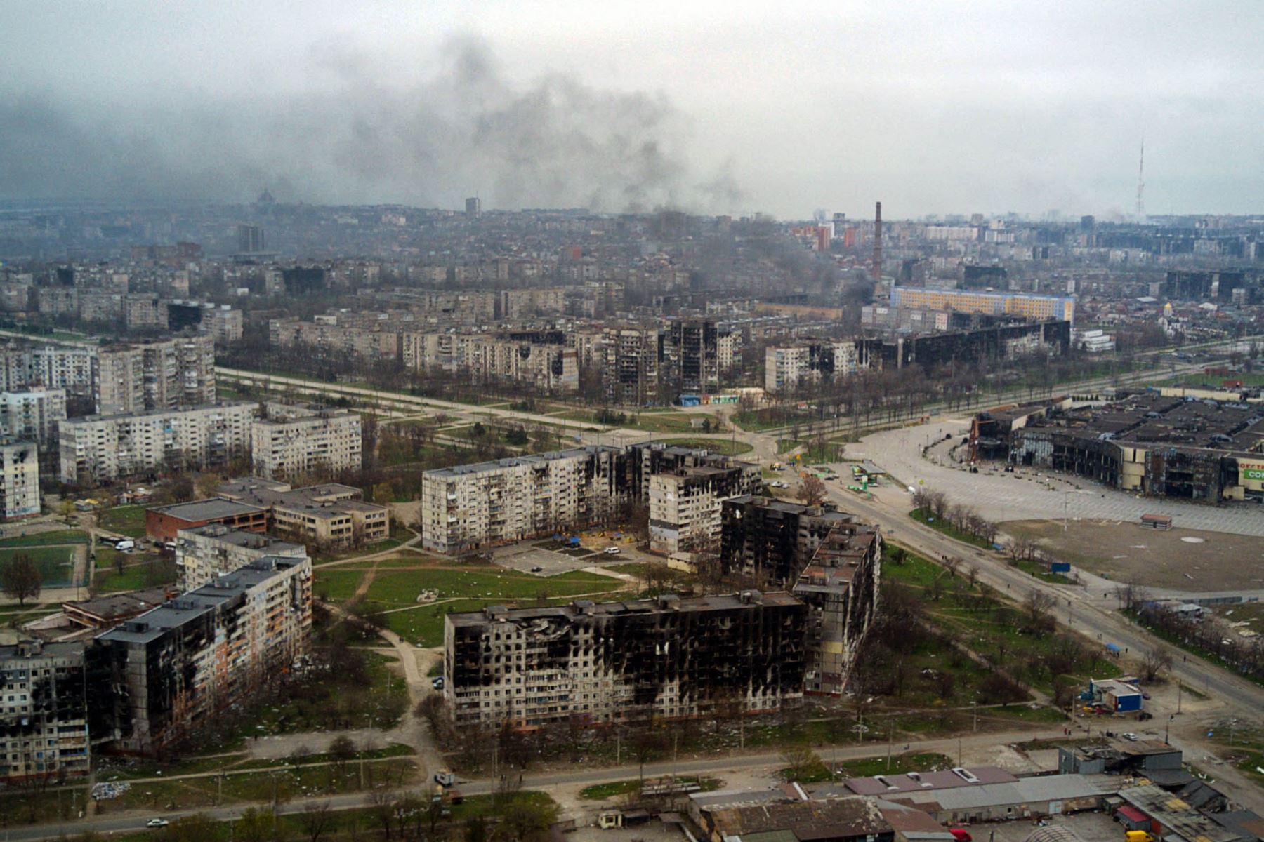 Bombardeo en fábrica de armamentos en Ucrania