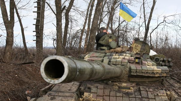 Canadá brindará armamento pesado a Ucrania