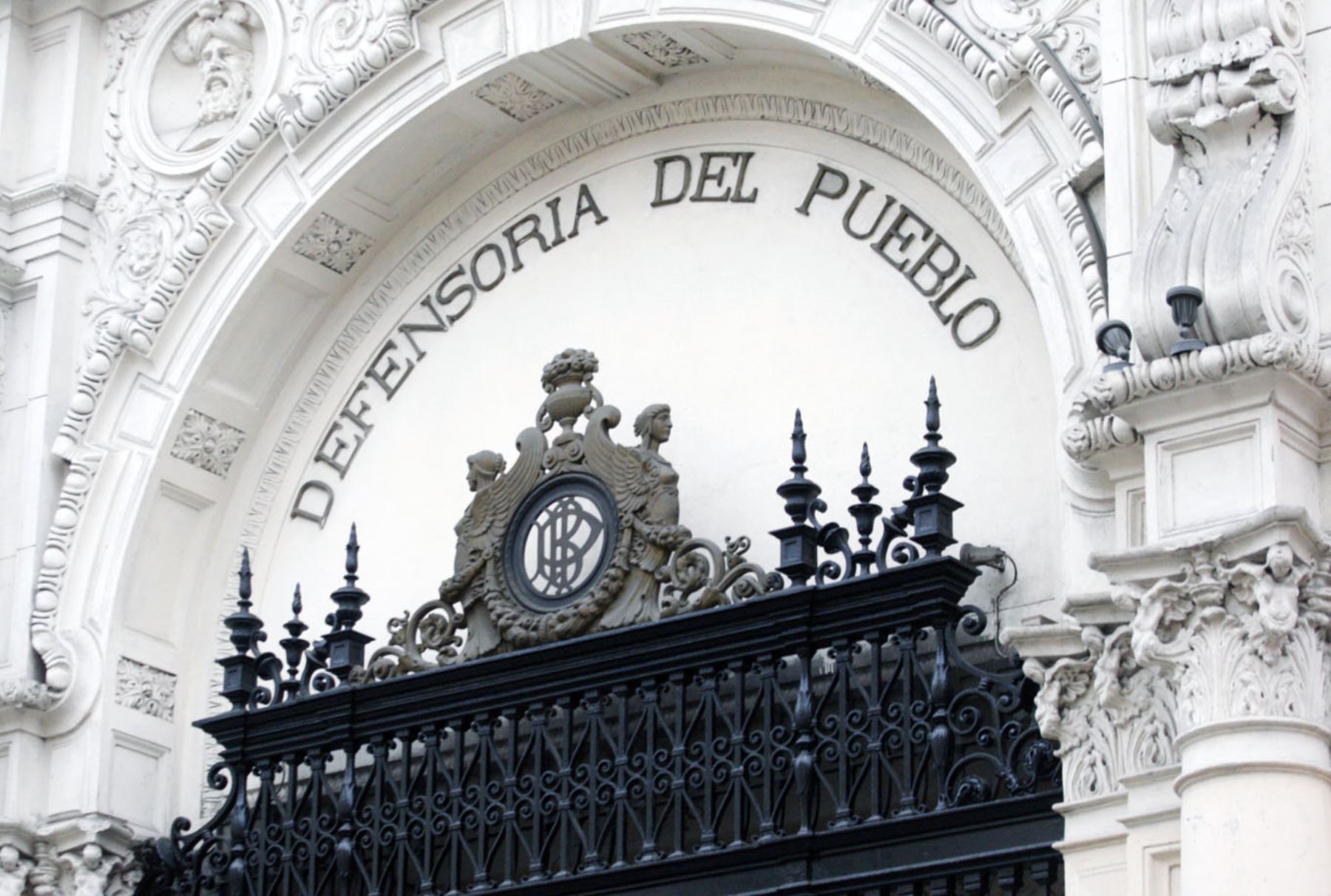 Defensoría del Pueblo pide iniciar investigación contra Pedro Castillo