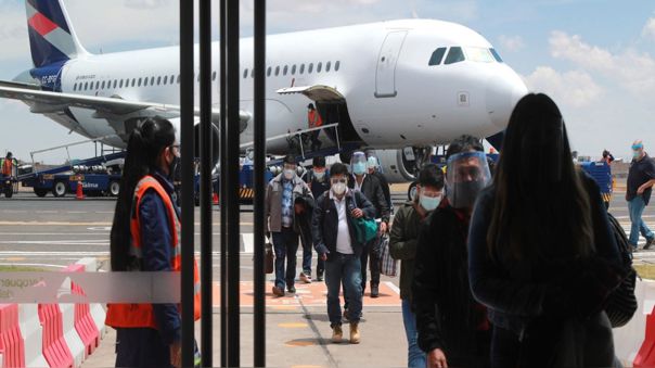 Aerolínea anunció flexibilidades a pasajeros afectados por huelga