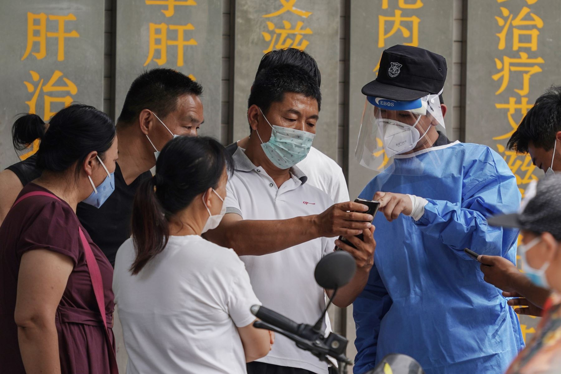 Pekín toma medidas tras el aumento de casos por covid-19
