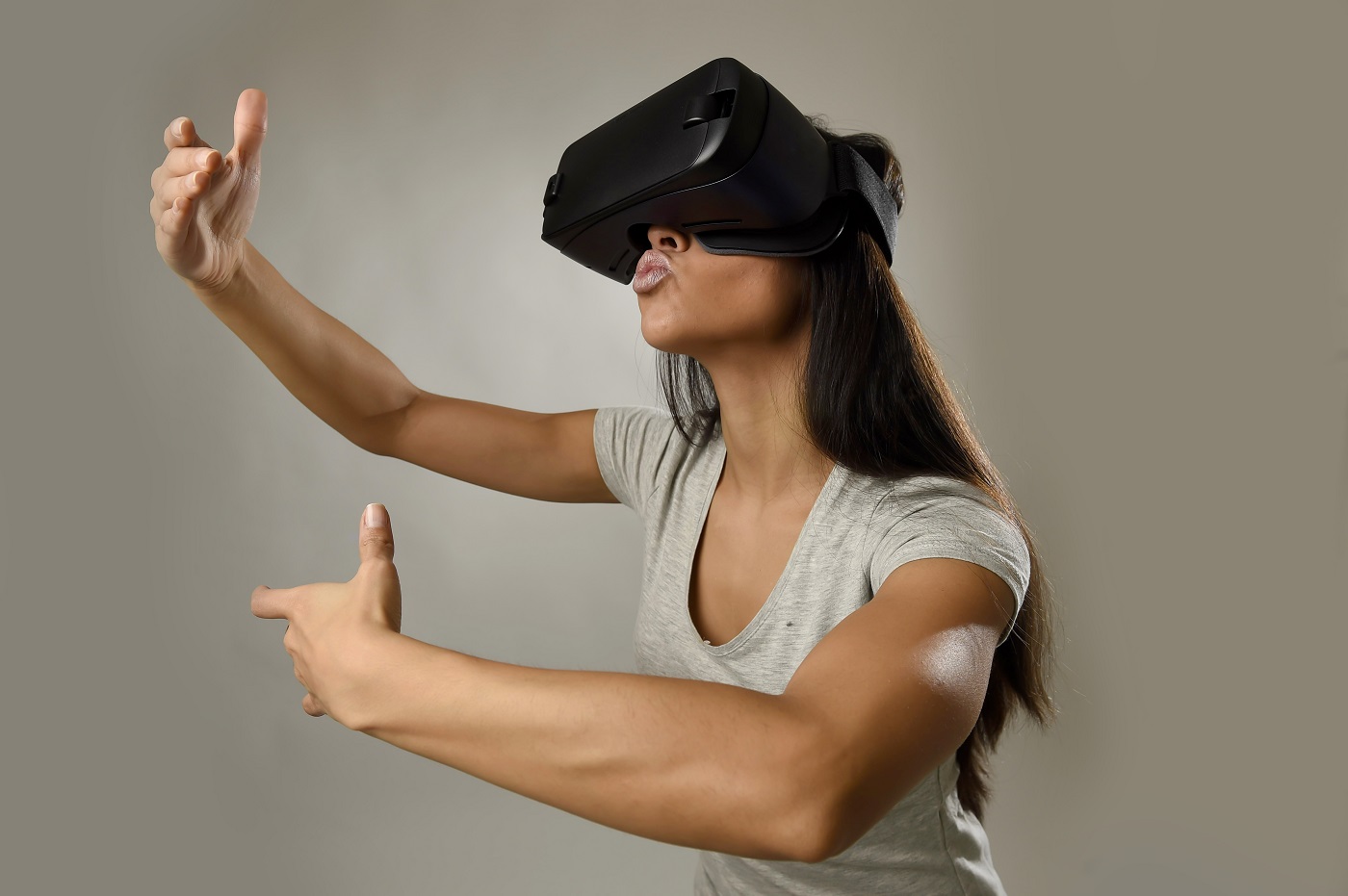 Pronto se podría simular sensación de beso en realidad virtual