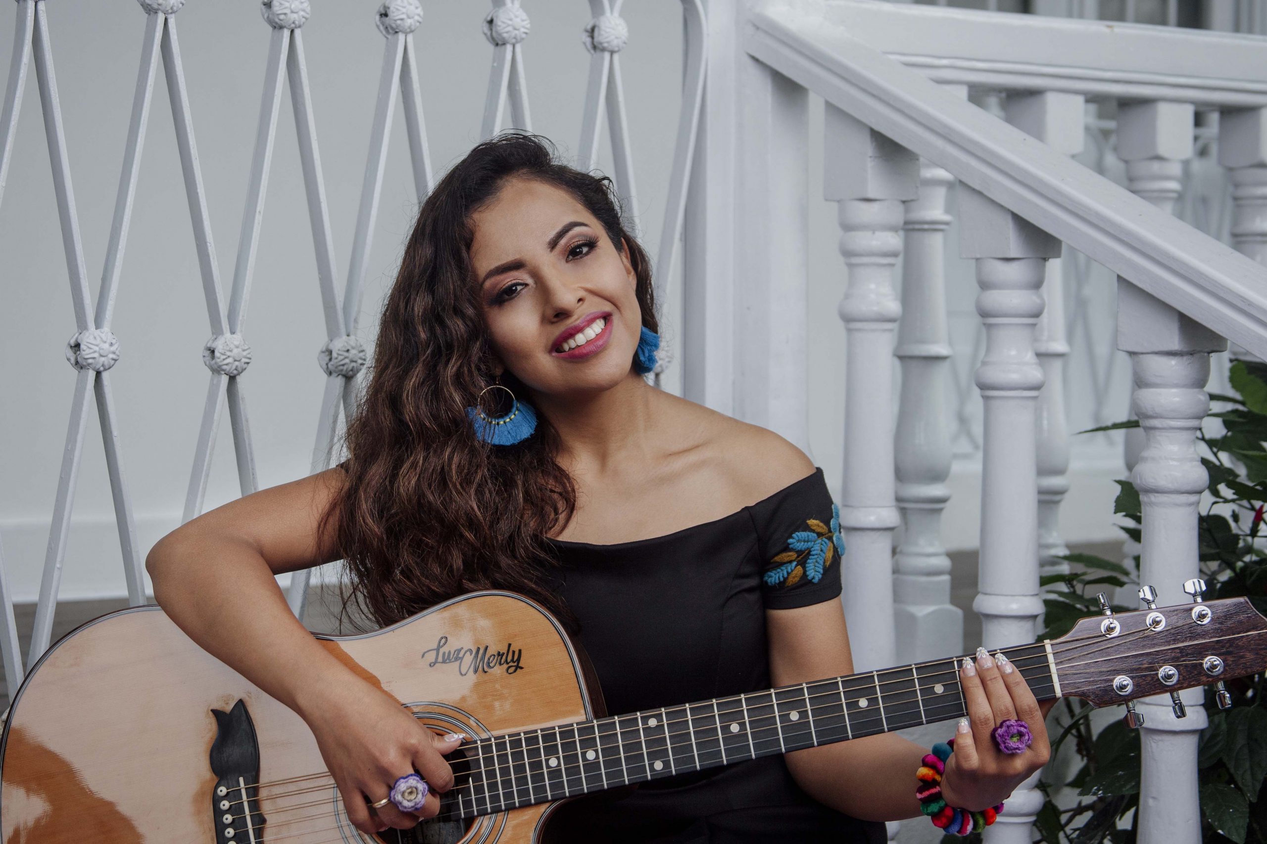 La cantante nacional Luz Merly regresa con fuerza a los escenarios