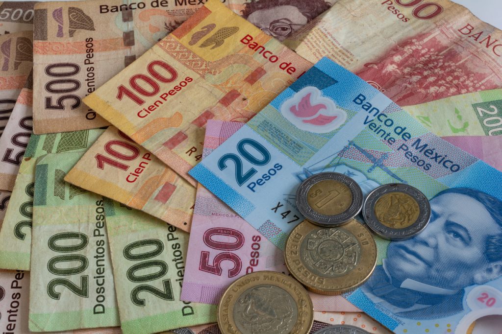 El poder del peso mexicano se mantiene sobre las demás monedas