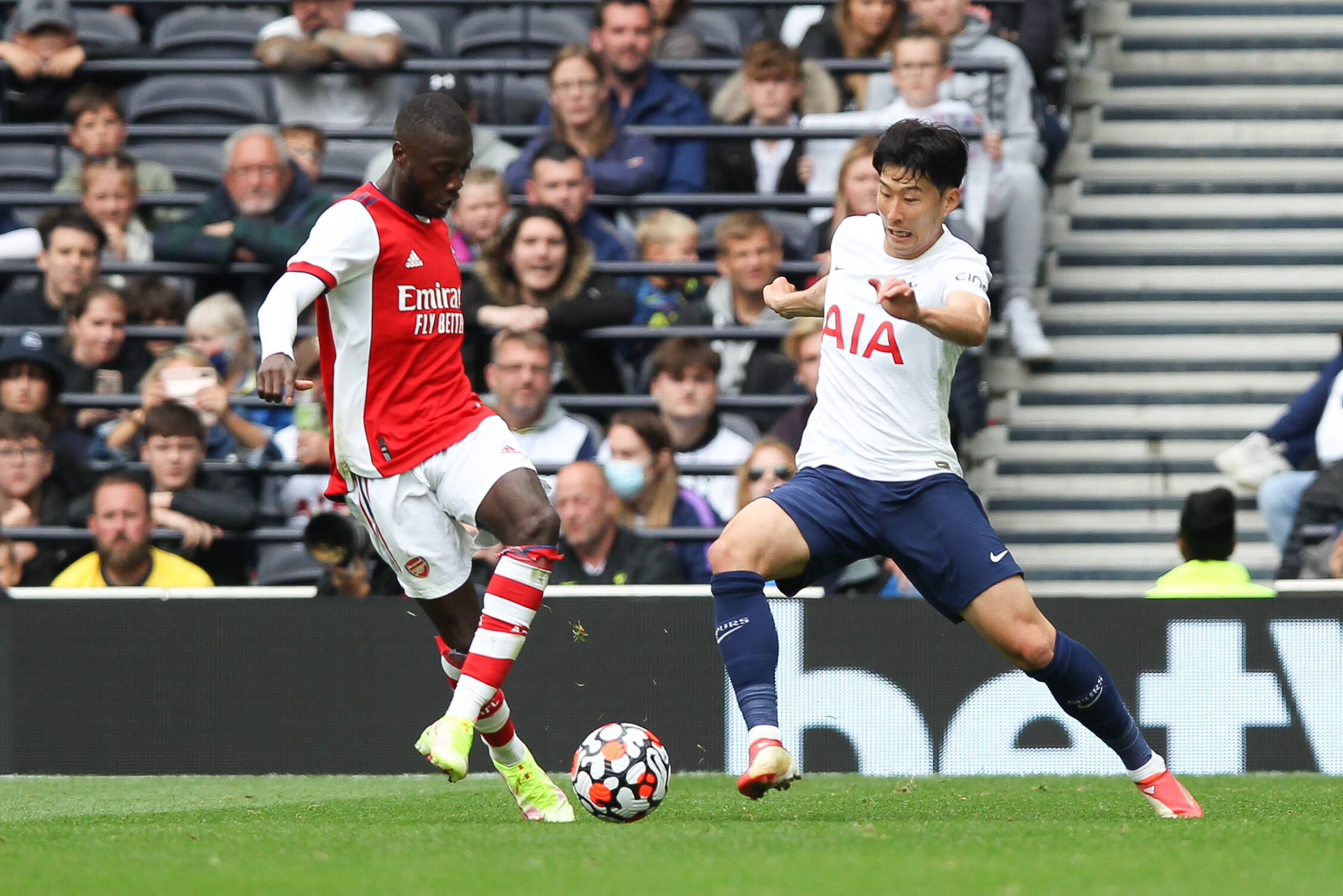 Derbi londinense: Tottenham enfrenta al Arsenal por la Premier League