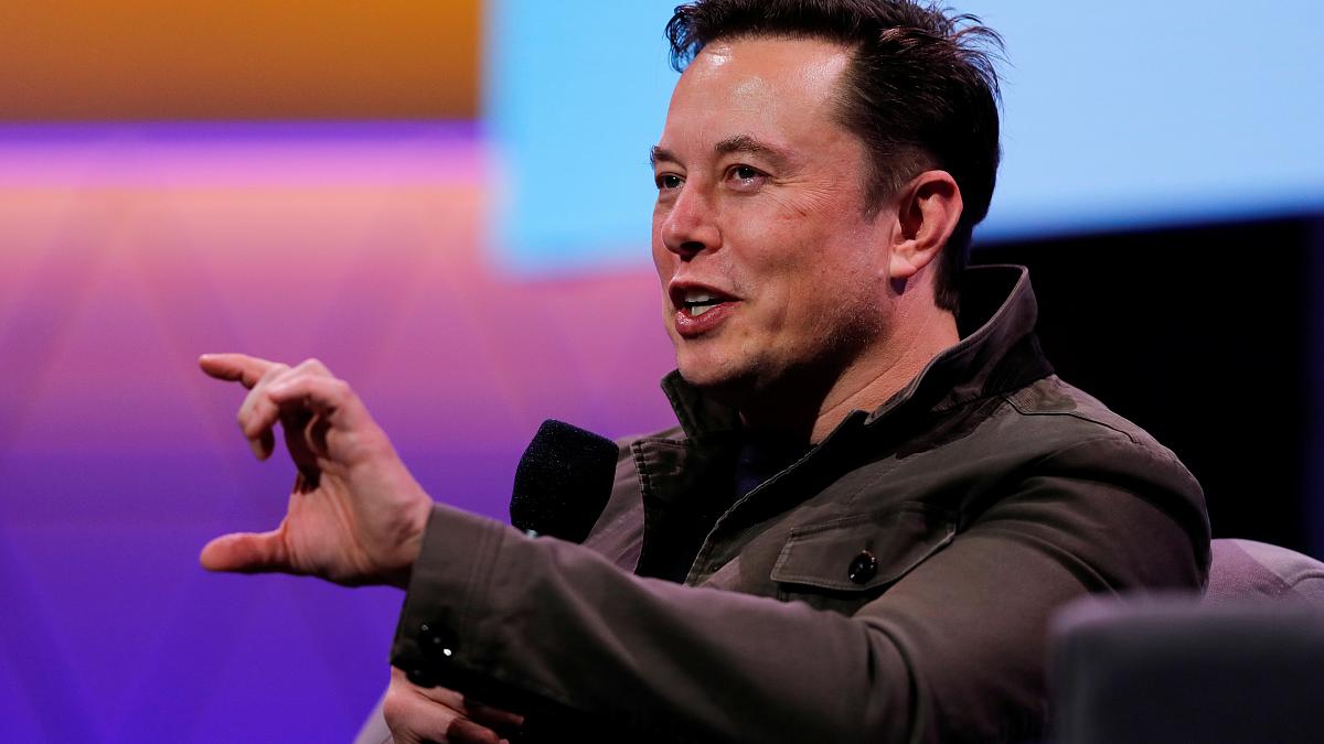 Elon Musk suspende compra de Twitter por incertidumbre de perfiles falsos
