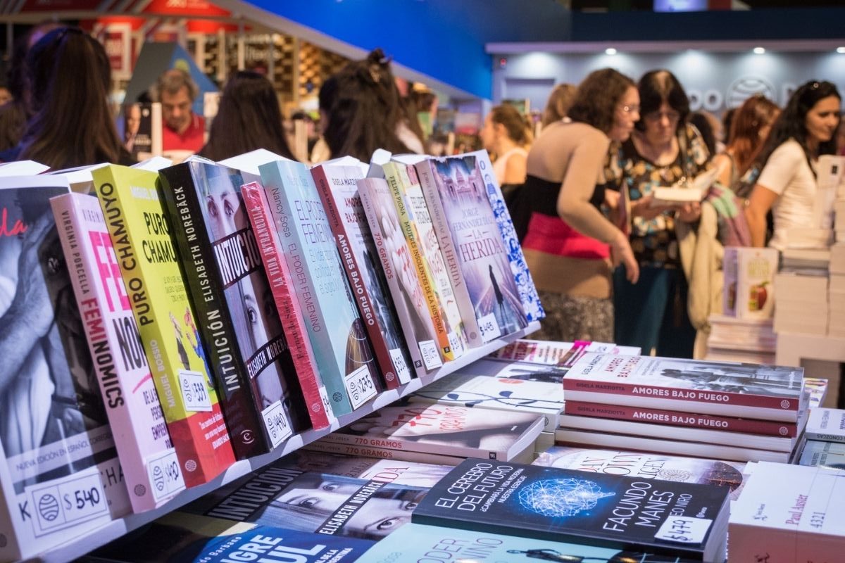 Buenos Aires: 1.3 millones de personas visitaron la Feria Mundial del Libro