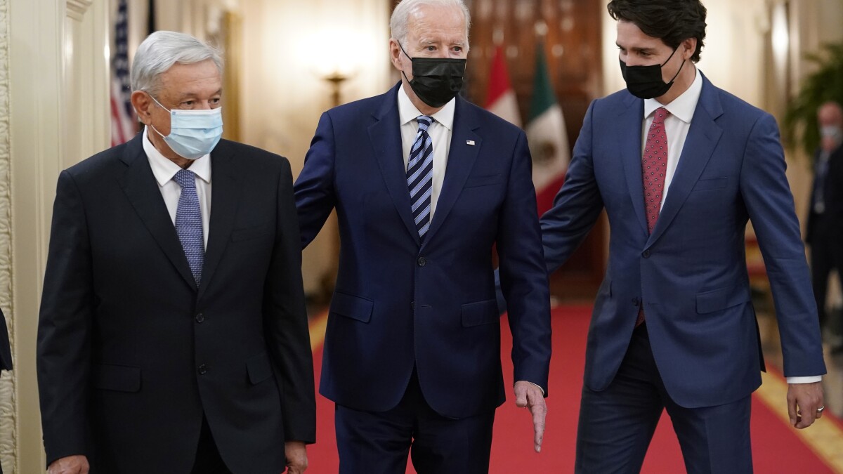 Joe Biden y López Obrador en busca de coordinar crisis migratoria