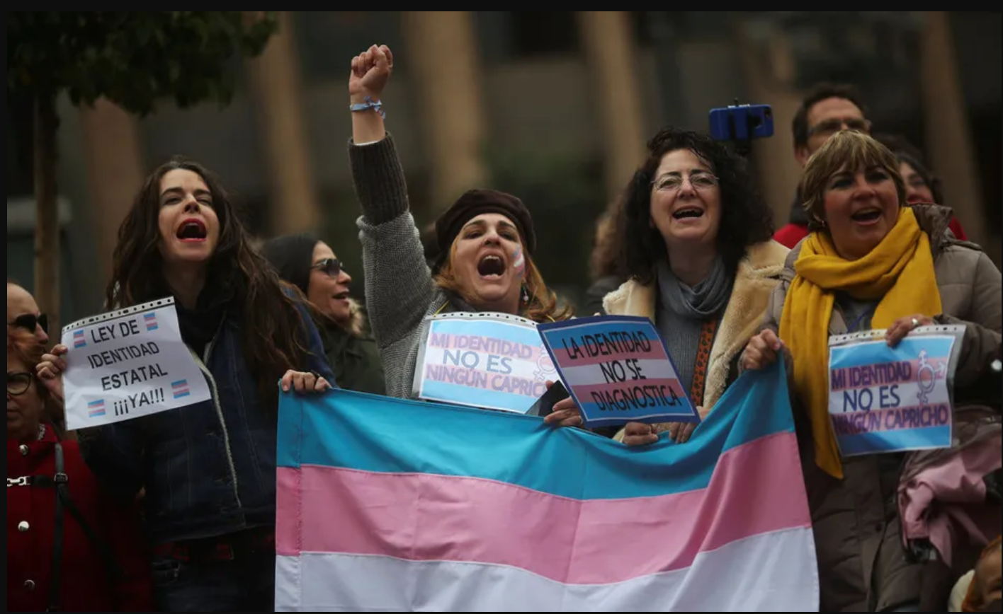 España: Gobierno aprueba ley trans
