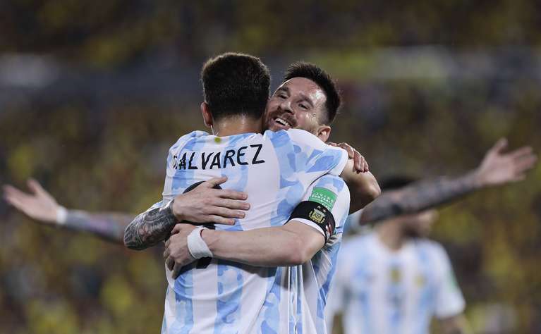 Julián Álvarez sobre el Mundial: «El fútbol se lo debe a Messi»