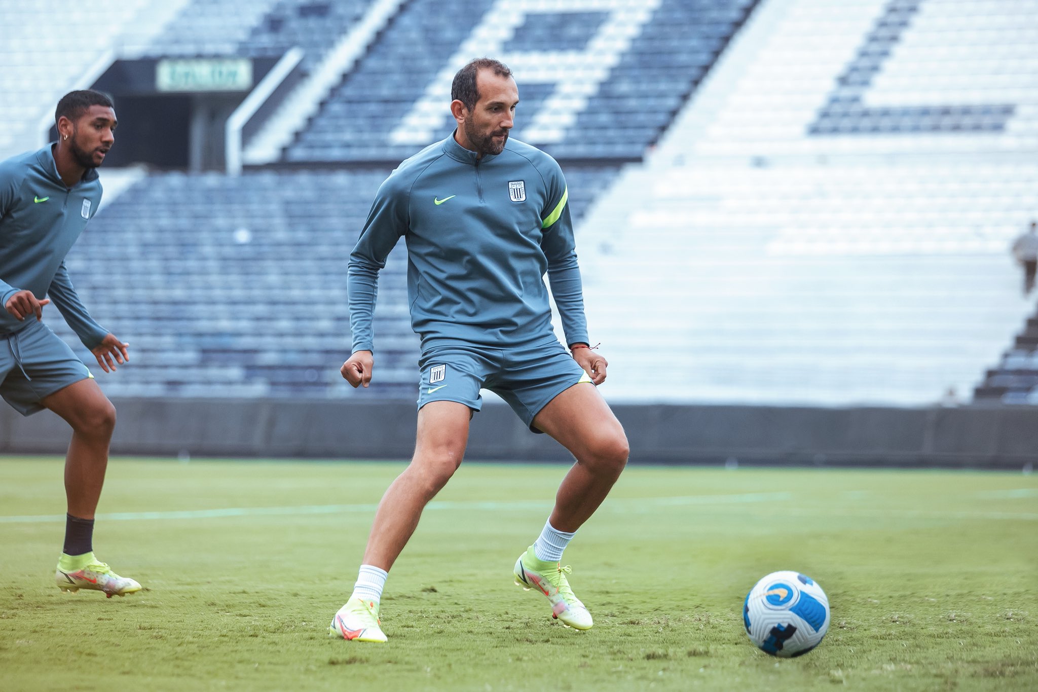 Hernán Barcos: "No puede ser que Alianza Lima en 121 años no tenga sede de entrenamiento”