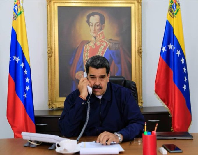 Nicolás Maduro habló con Gustavo Petro