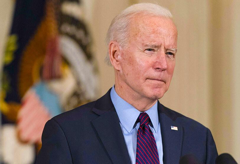 Joe Biden propone suspender impuesto a la gasolina