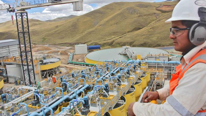 Compra de urea quedó desierta por excluir empresas peruanas
