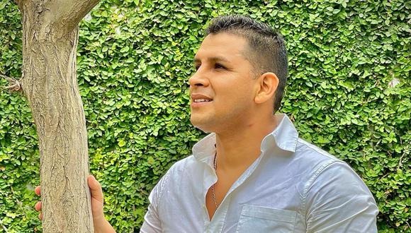 Néstor Villanueva quiere sacar provecho de divorcio