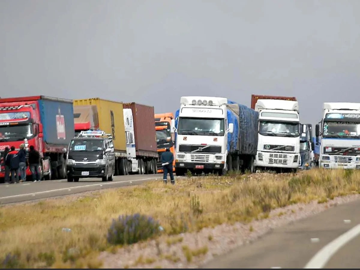 400 mil camiones paran desde hoy en 14 regiones