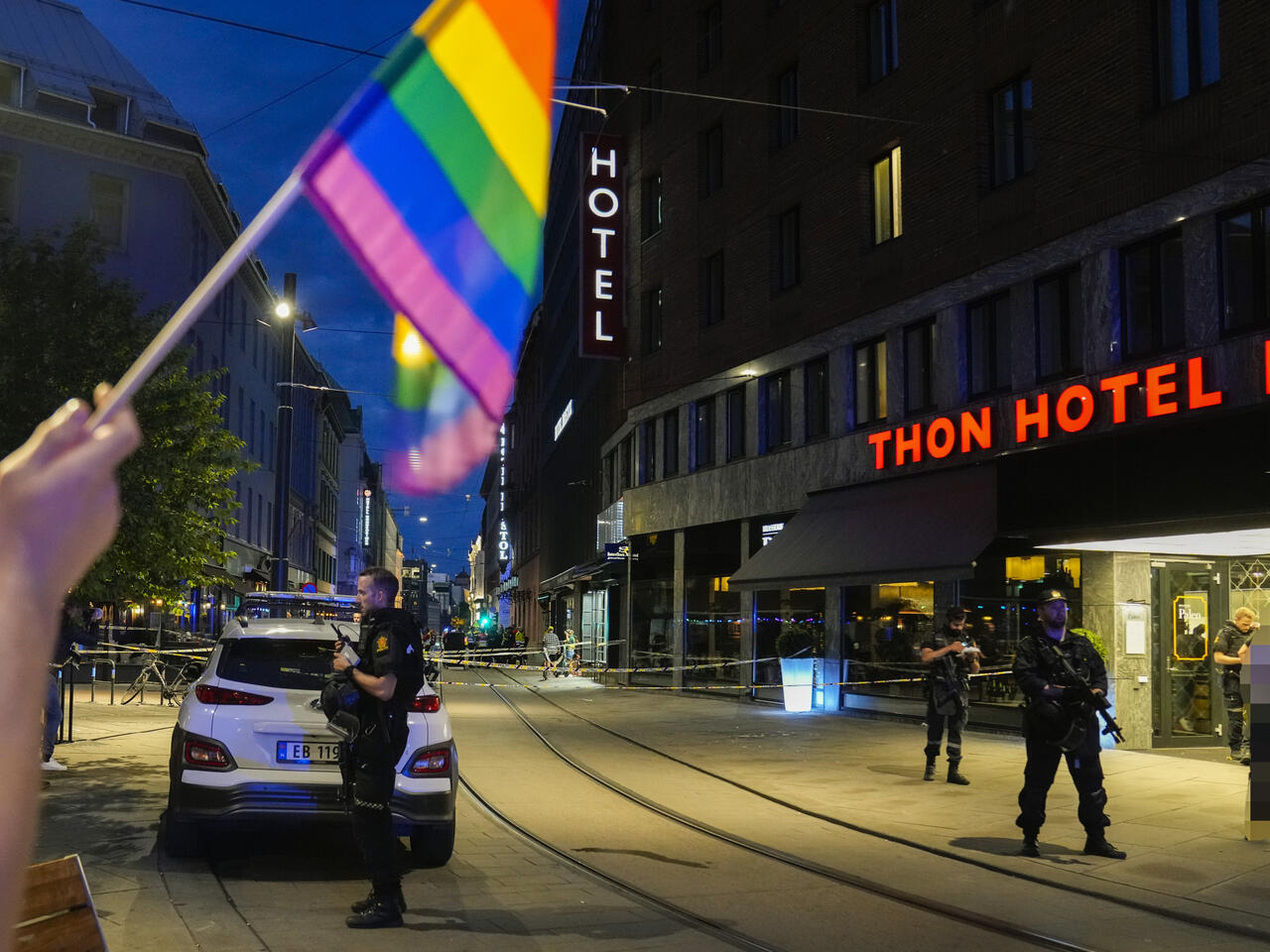 Noruega rinde homenaje a victimas gay en un bar