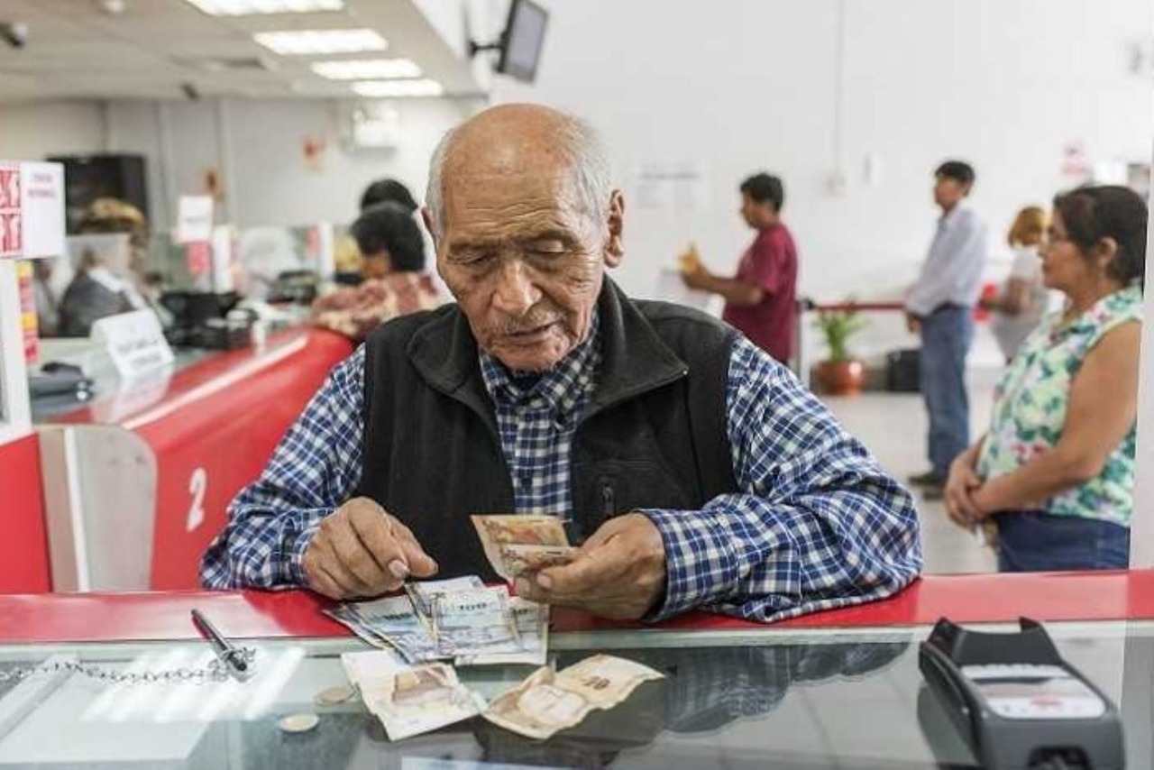 ONP: pensionistas cobran hoy bono complementario