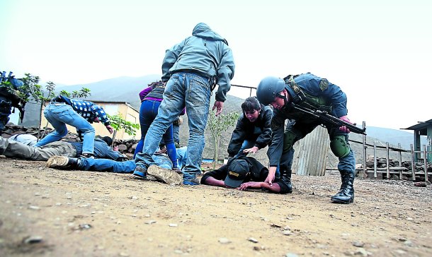 Traficantes de terrenos matan a cinco de banda rival en Manchay