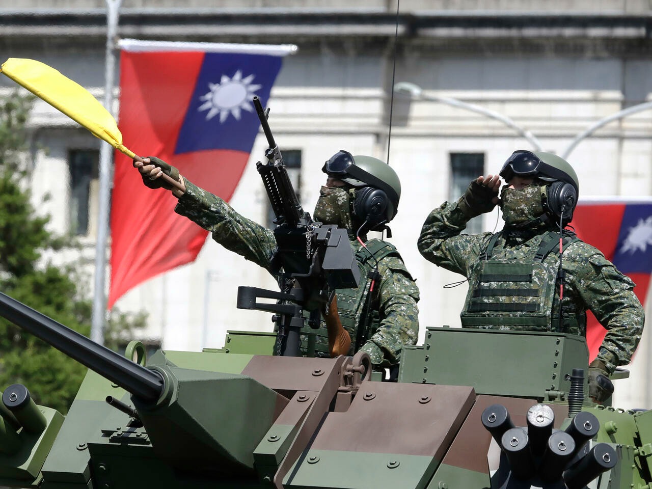 La CIA cree que China evalúa  “cómo y cuándo” invadir Taiwán