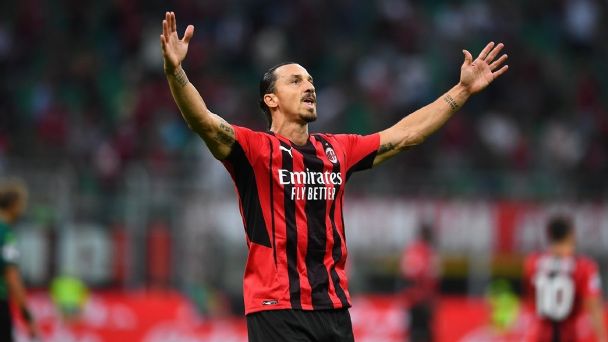 Zlatan Ibrahimovic seguirá en el AC Milan