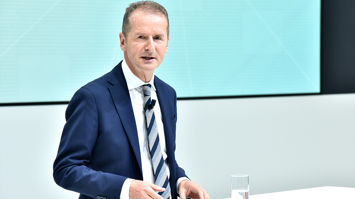 Volkswagen anuncia cese de Herbert Diess