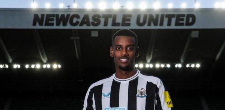 Newcastle hace un fichaje millonario