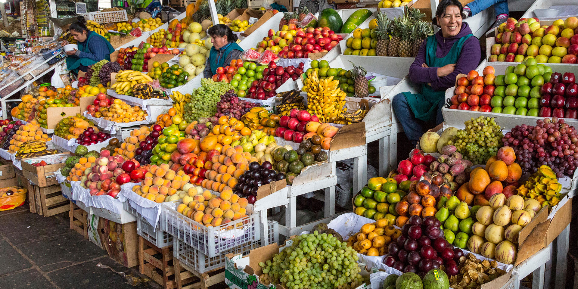 Precios en los mercados bajan en alimentos de primera necesidad