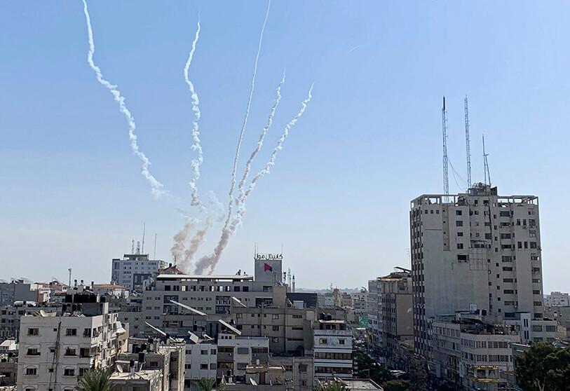 Israel seguirá defendiéndose luego de lluvia de cohetes de Yihad contra Tel Aviv