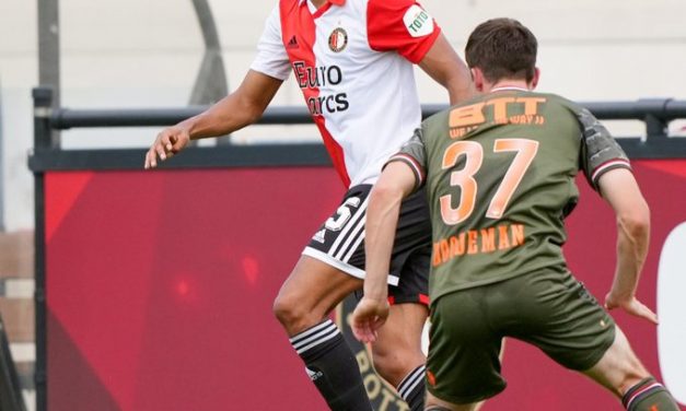 Marcos López jugó en amistoso de Feyenoord