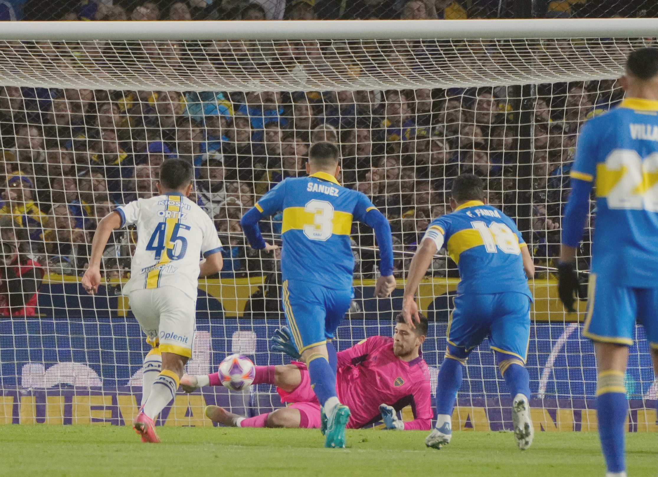 Boca Juniors igualó sin goles ante Rosario Central por el torneo argentino