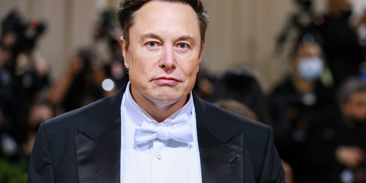 ¿Elon Musk comprará el Manchester United?