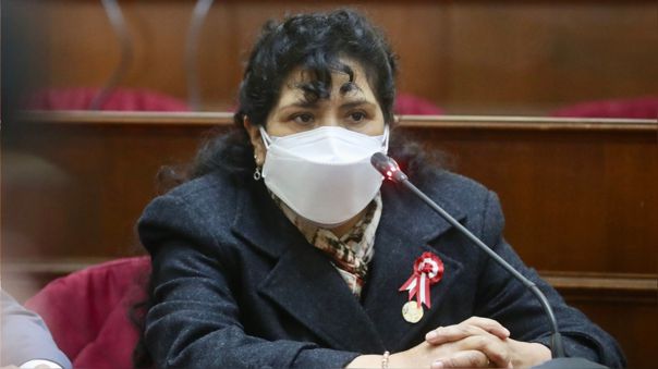 Suspenden audiencia de Lilia Paredes para el 10 de octubre