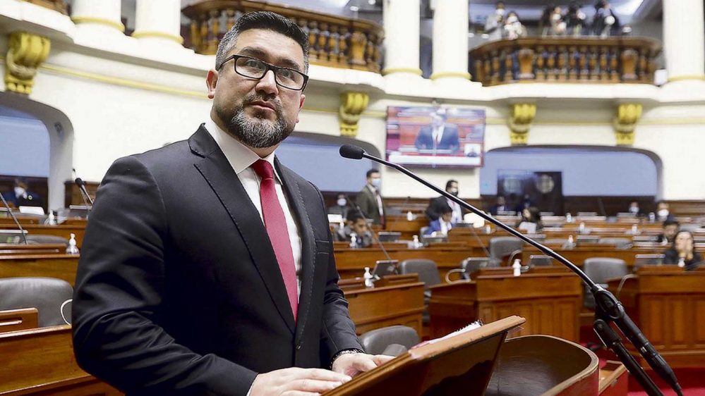 Geiner Alvarado fue censurado como ministro de Transportes