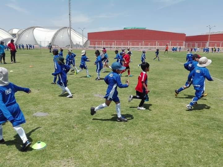 Minedu anuncio que los colegios deberán fomentar de 10 minutos diarios de actividad física