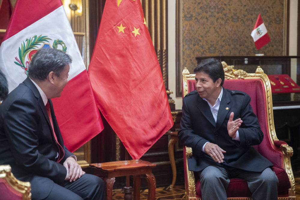 The Economist: Perú tiene un presidente incompetente