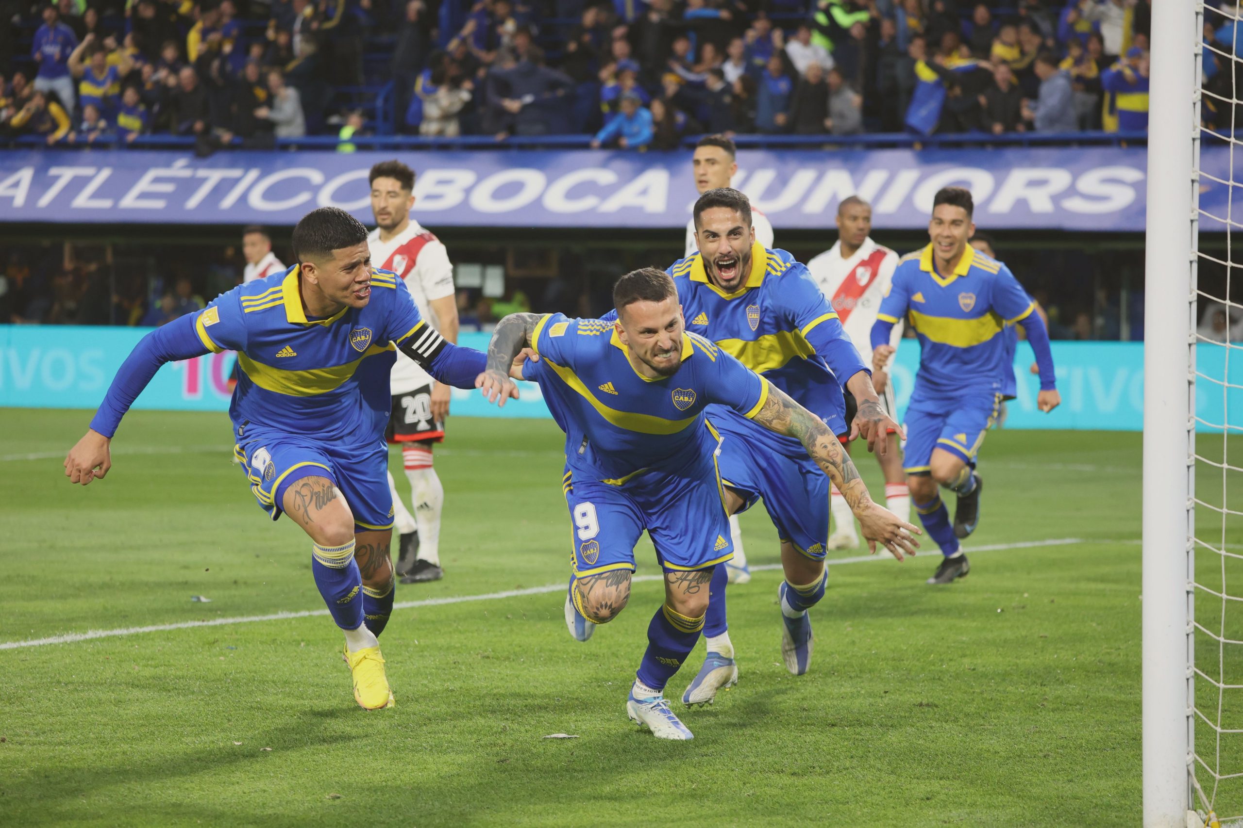 Boca Juniors superó a River Plate y se llevó el clásico argentino