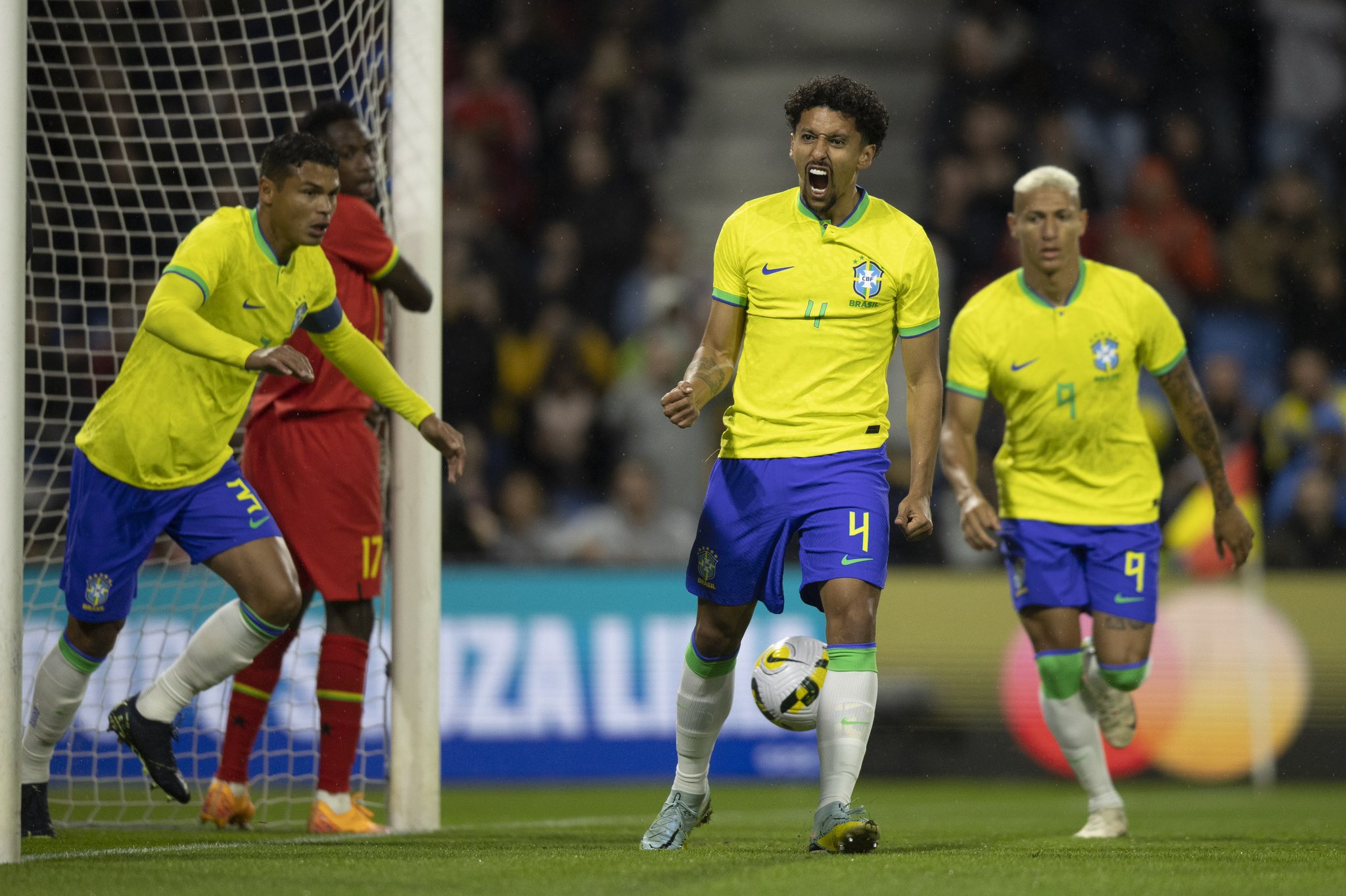 Brasil goleó a Ghana en amistoso disputado en Francia