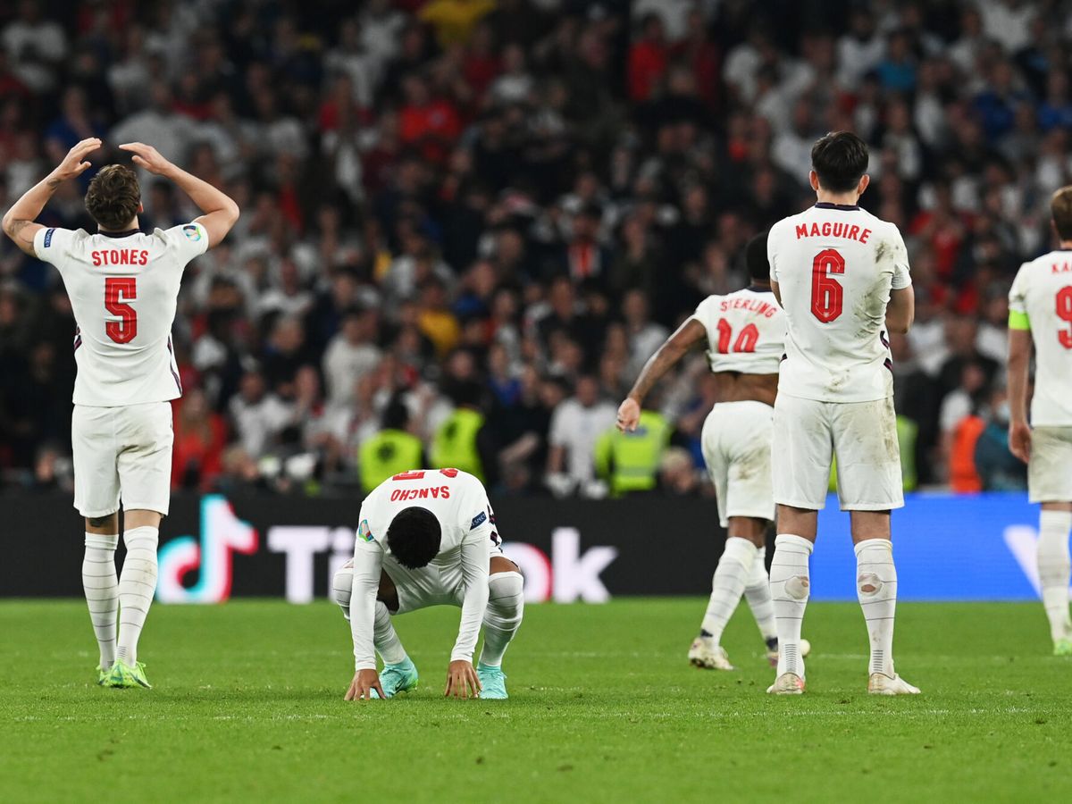 Inglaterra está en crisis previo al Mundial
