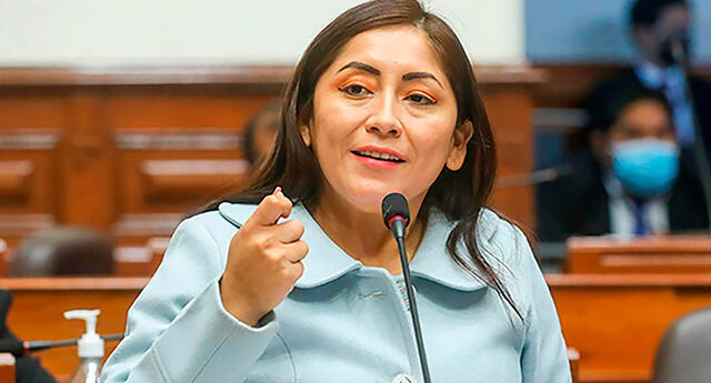 Perú Libre pide renuncia de Premier