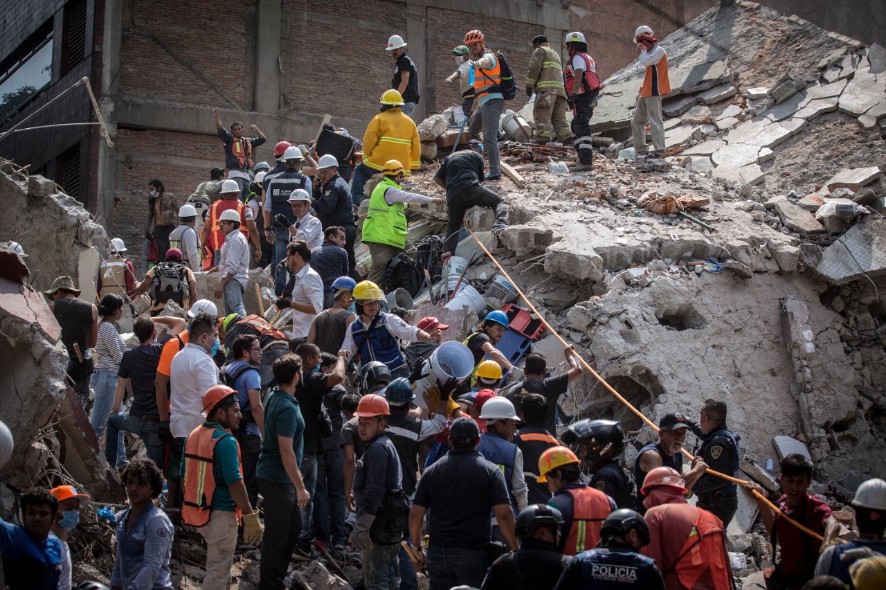 Terremoto de 7,4 sacude México en aniversarios de sismos de 1985 y 2017