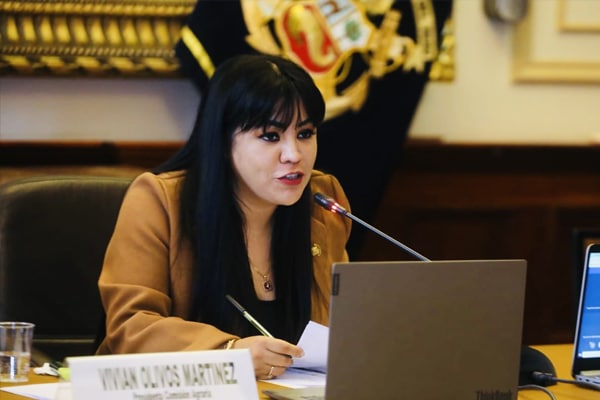 Vivian Olivos denuncia a ministra de Agricultura