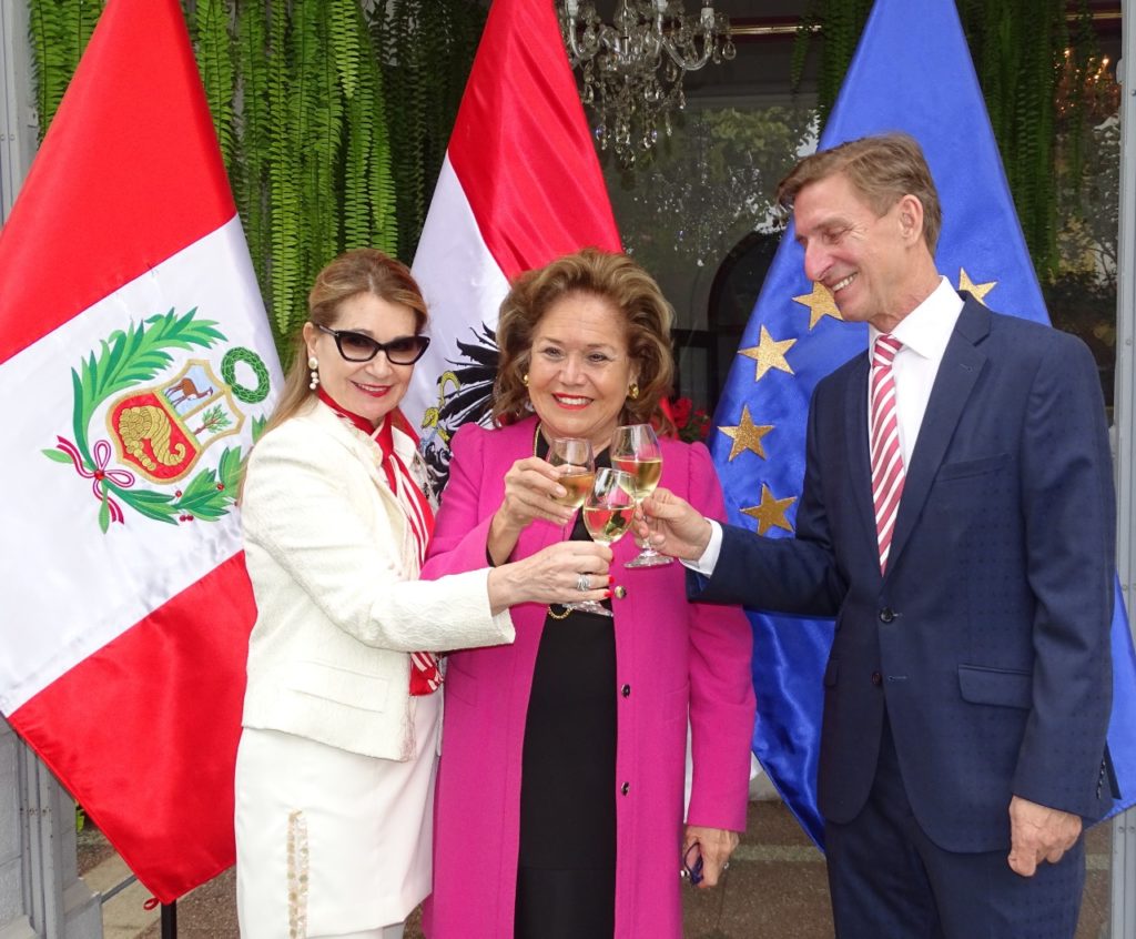 Austria Perú