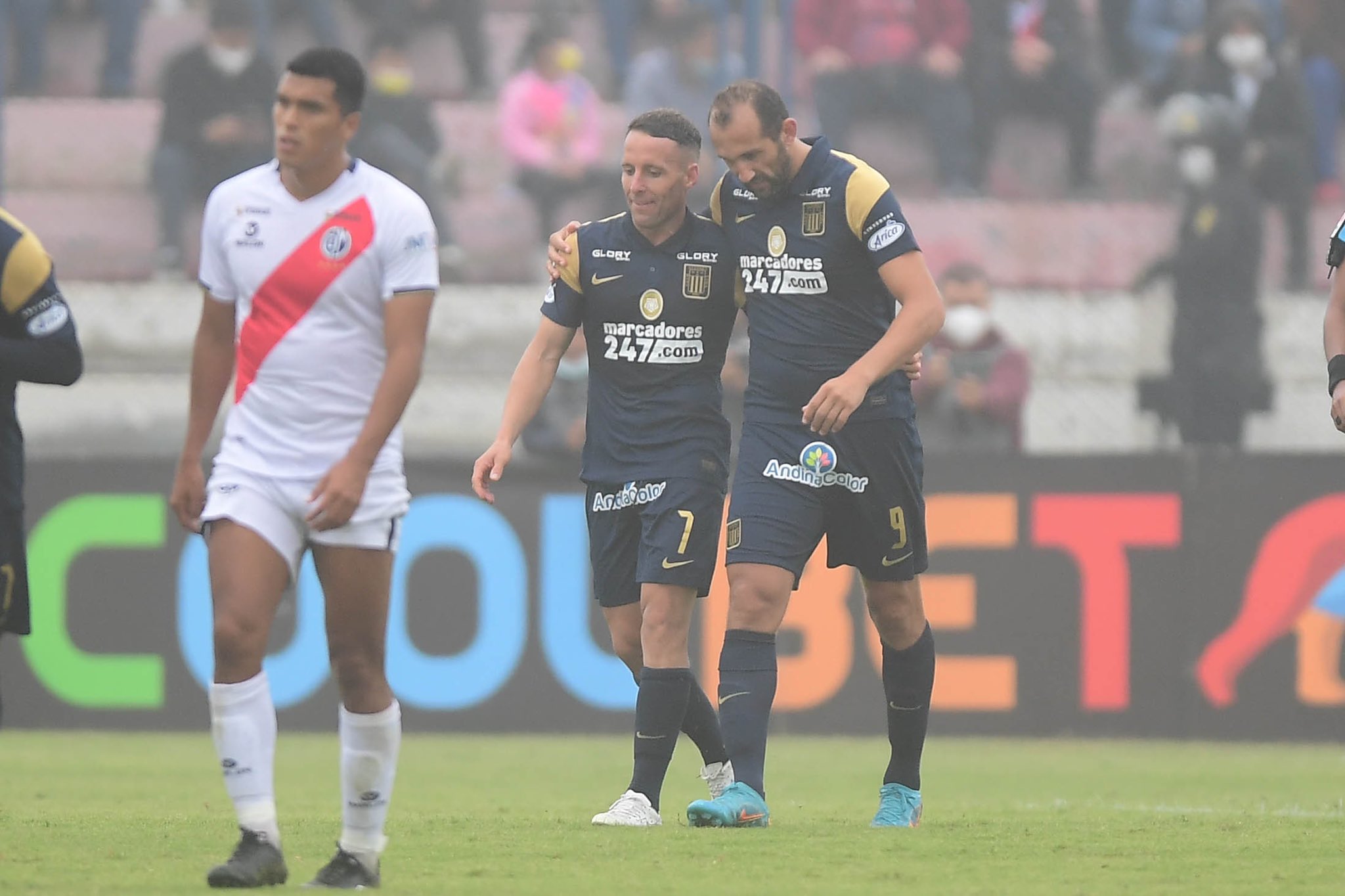 Alianza Lima enfrenta a Deportivo Municipal por el Torneo Clausura