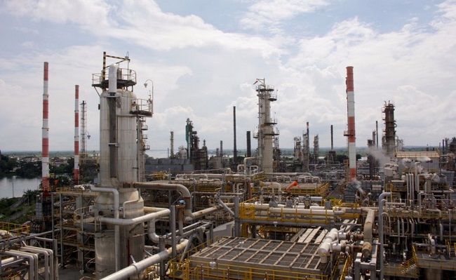 Desabastecimiento de combustibles es por grave crisis en sector hidrocarburos
