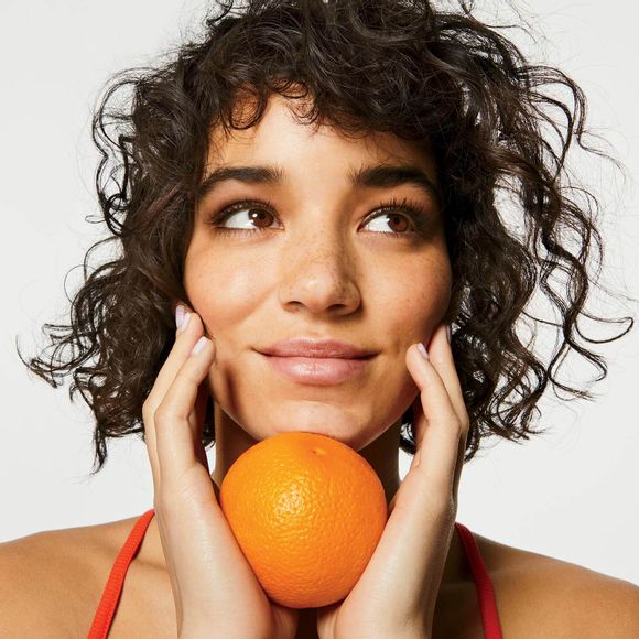 ¿Cómo incluir la vitamina C en tu rutina de skincare?