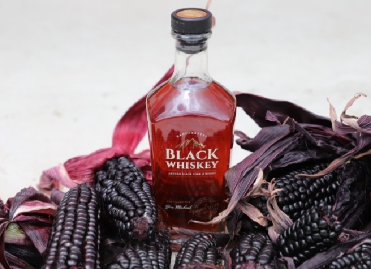 Whisky peruano en base de maíz morado elegido el mejor del mundo