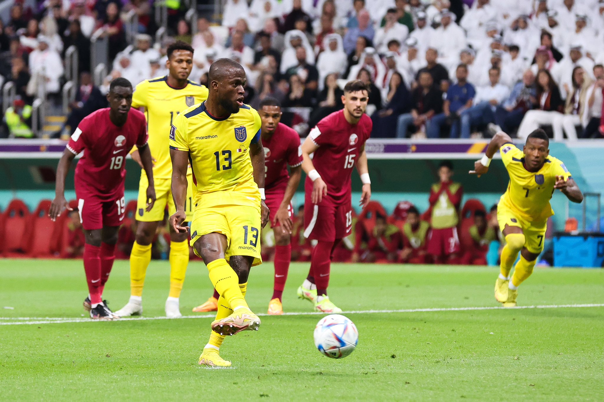 ¡Celebra el Tri! Ecuador venció a Qatar en el primer partido del Mundial
